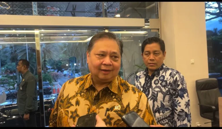 Airlangga: PPh Final untuk Penulis Jadi 1,5 Persen