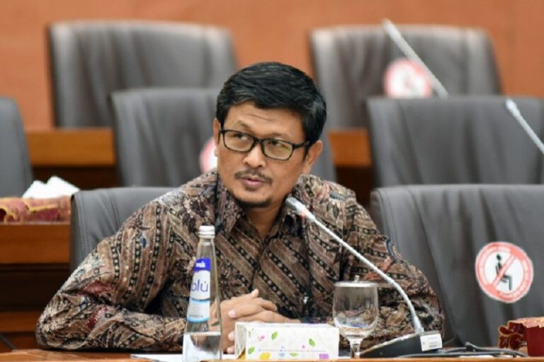 Anggota Komisi XI DPR Wanti-Wanti Pemerintah dan BI