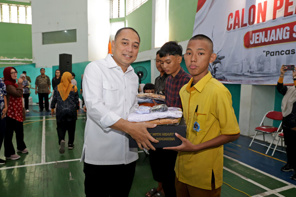 Bantuan Pendidikan Surabaya Jangkau Ribuan Siswa