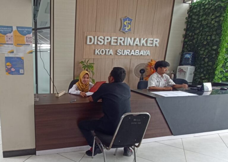 Disperinaker Surabaya: KTP dan Ijazah Jangan Jadi Agunan