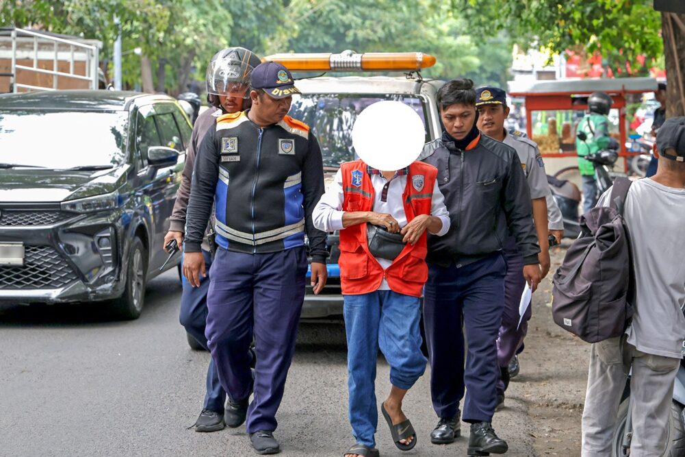 Dishub Surabaya Cabut KTA 163 Jukir, Ini Sebabnya